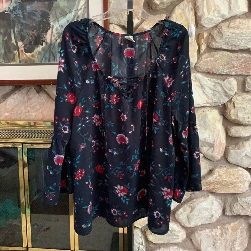Women’s Faded Glory floral blouse size 1X (16W)
